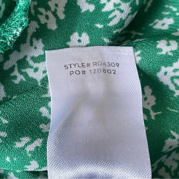 Lulus smocked floral maxi Dress green white 35447 - Picture 13 of 13